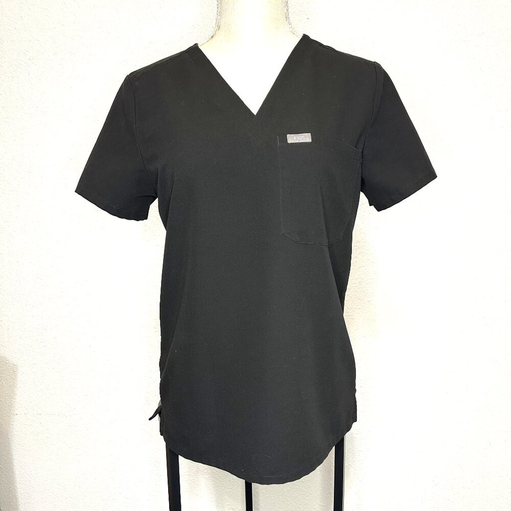 FIGS Technical Collection scrub top‎